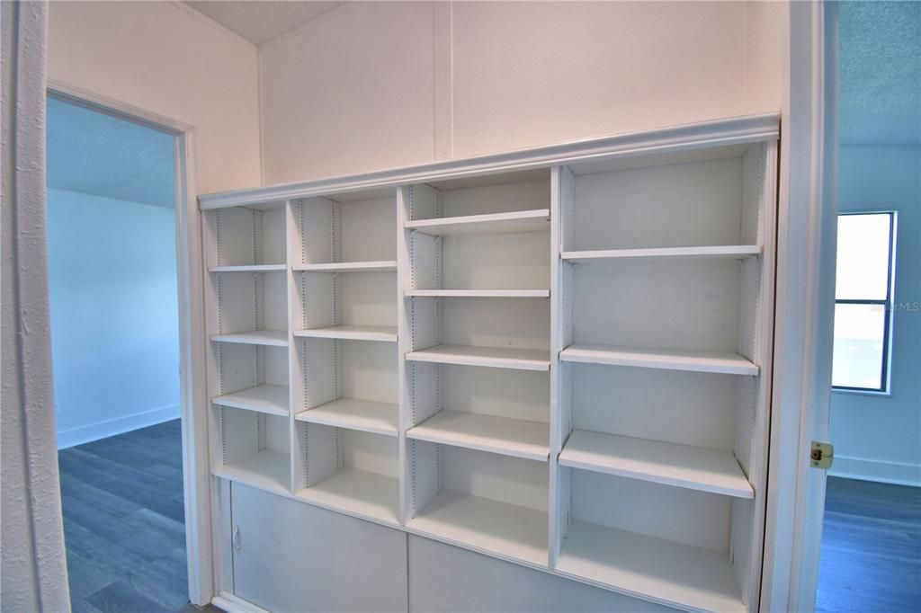 For Sale: $195,000 (3 beds, 2 baths, 1624 Square Feet)