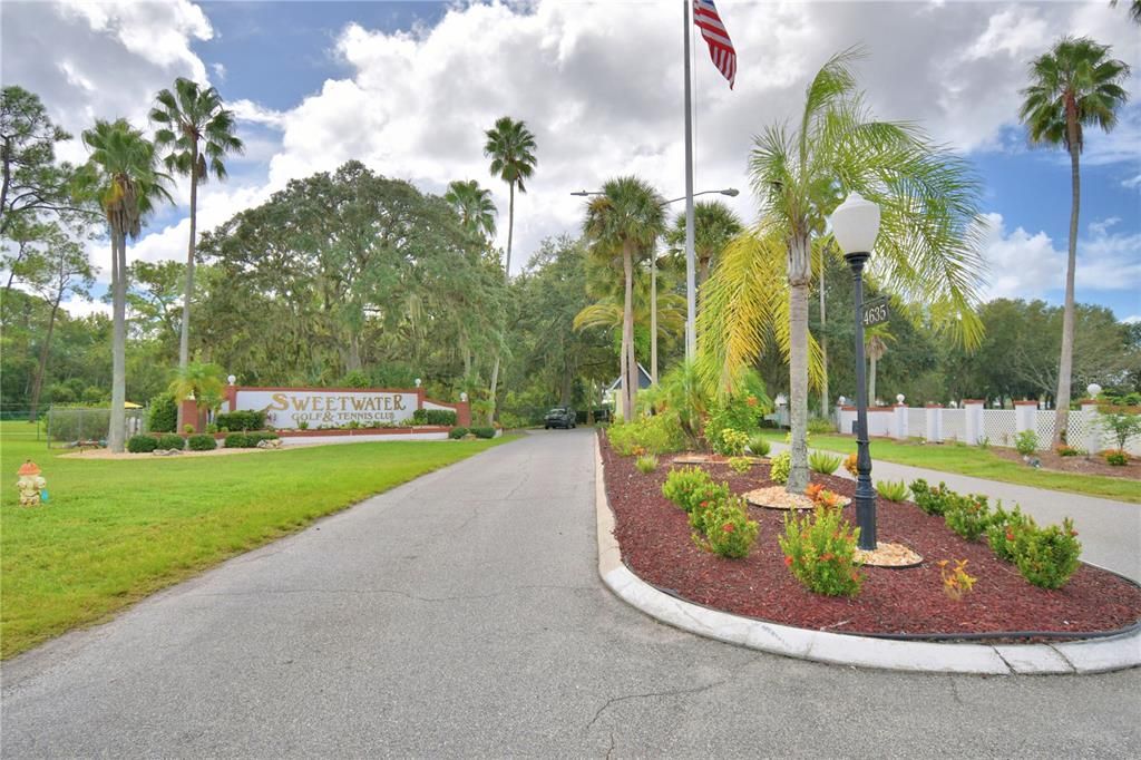 For Sale: $195,000 (3 beds, 2 baths, 1624 Square Feet)