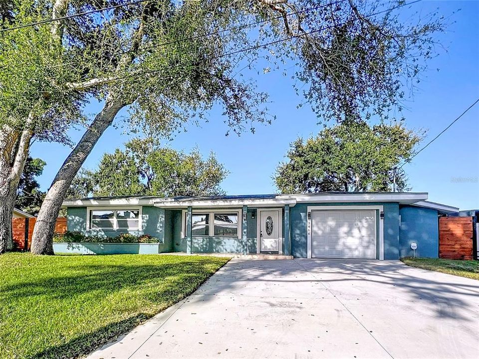 Active With Contract: $449,900 (3 beds, 2 baths, 1944 Square Feet)