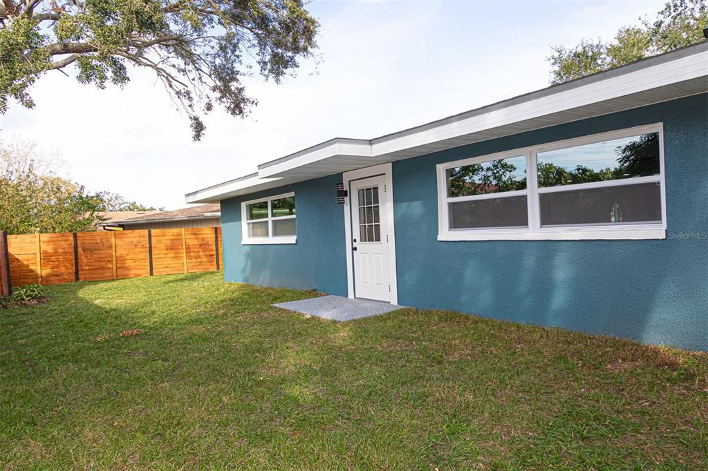 Active With Contract: $449,900 (3 beds, 2 baths, 1944 Square Feet)