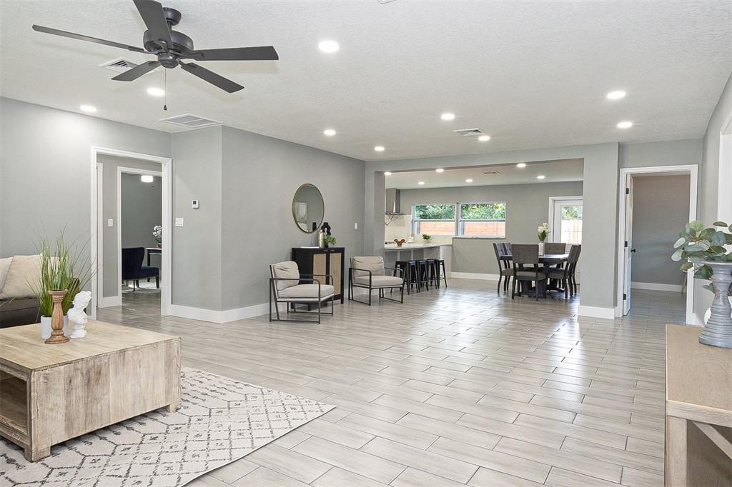 Active With Contract: $449,900 (3 beds, 2 baths, 1944 Square Feet)