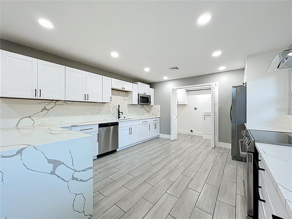 Active With Contract: $449,900 (3 beds, 2 baths, 1944 Square Feet)