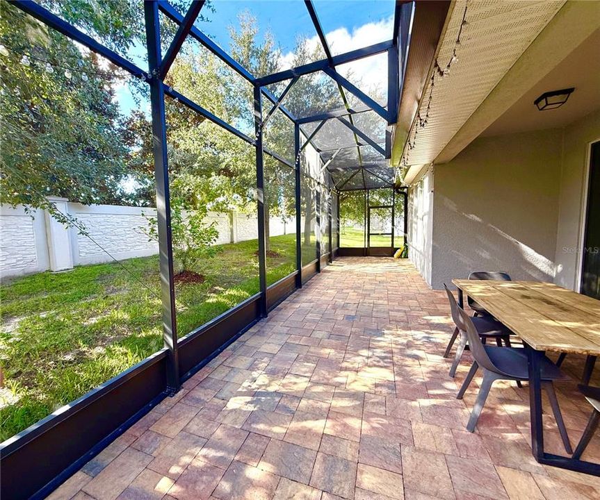 Activo con contrato: $635,000 (4 camas, 3 baños, 2224 Pies cuadrados)