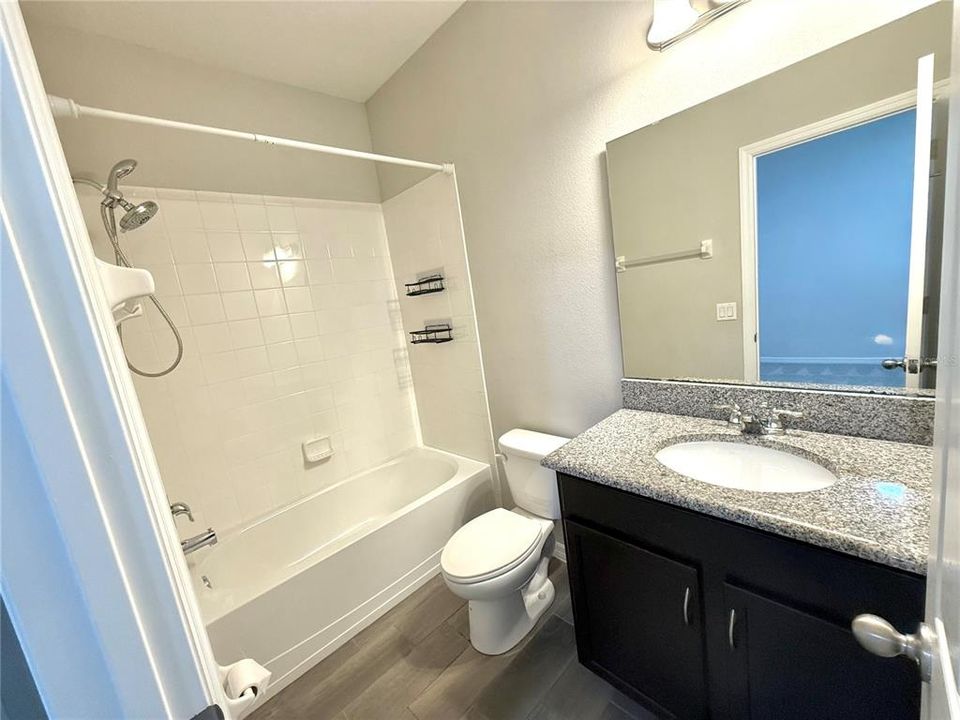 Activo con contrato: $635,000 (4 camas, 3 baños, 2224 Pies cuadrados)