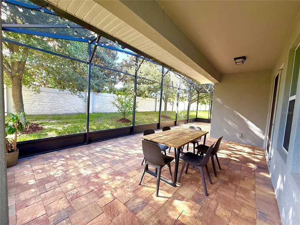 Activo con contrato: $635,000 (4 camas, 3 baños, 2224 Pies cuadrados)