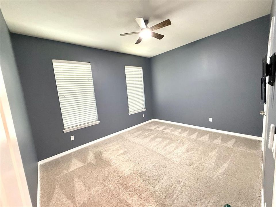 Activo con contrato: $635,000 (4 camas, 3 baños, 2224 Pies cuadrados)