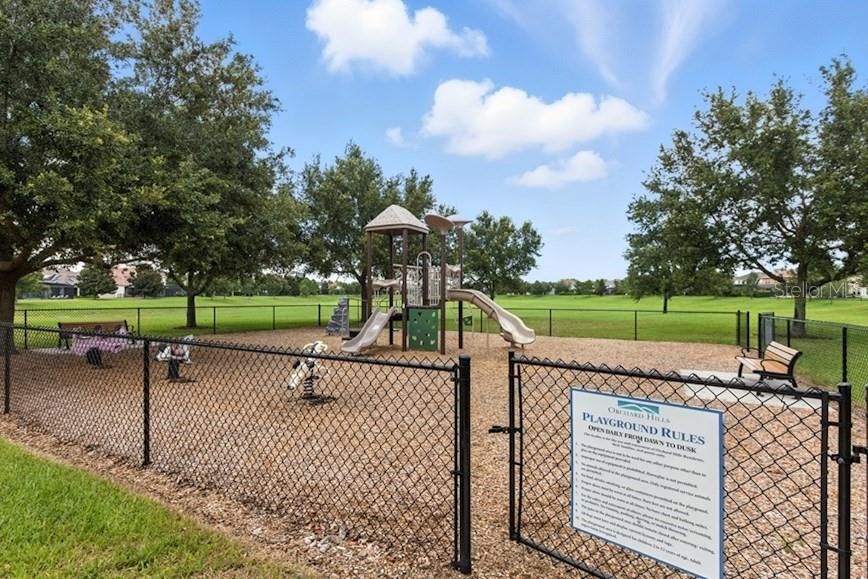 Activo con contrato: $635,000 (4 camas, 3 baños, 2224 Pies cuadrados)