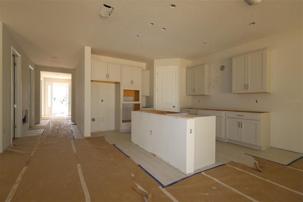 Active With Contract: $561,990 (3 beds, 2 baths, 2167 Square Feet)