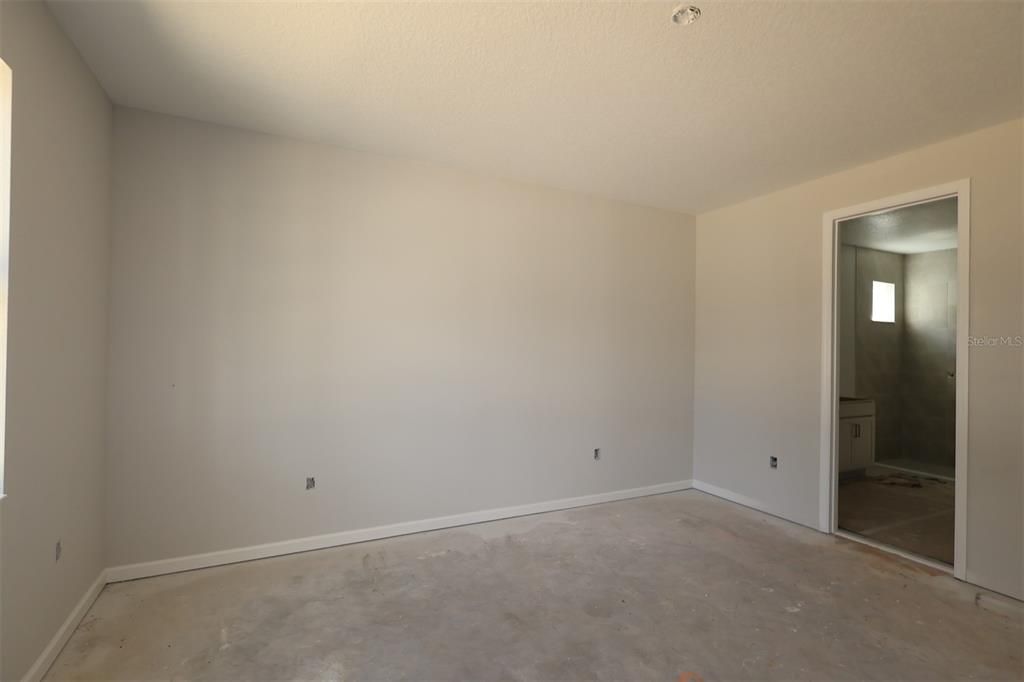 Active With Contract: $561,990 (3 beds, 2 baths, 2167 Square Feet)