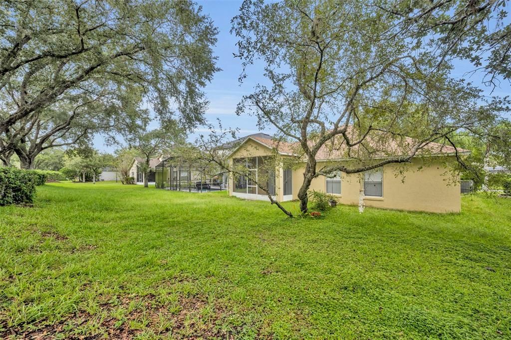 合同活跃: $465,000 (4 贝兹, 2 浴室, 1847 平方英尺)