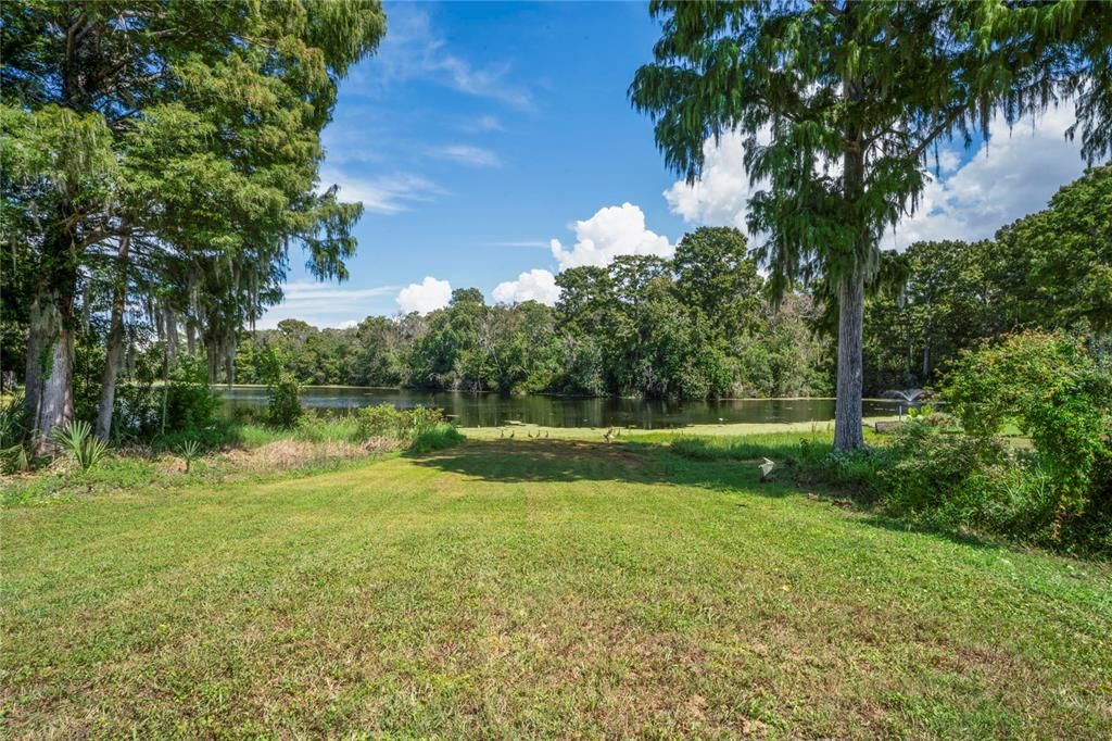 Под контрактом: $415,000 (3 спален, 3 ванн, 2052 Квадратных фут)