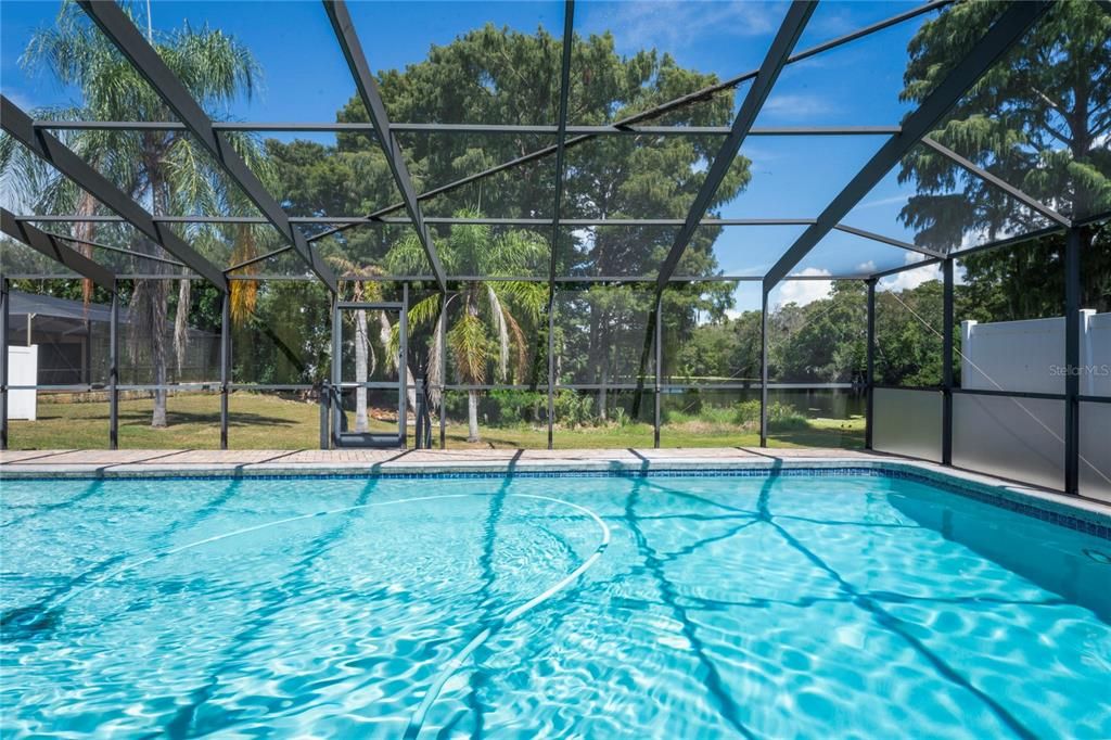 Под контрактом: $415,000 (3 спален, 3 ванн, 2052 Квадратных фут)