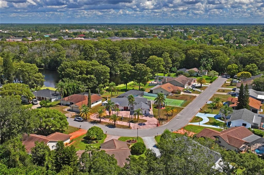 Под контрактом: $415,000 (3 спален, 3 ванн, 2052 Квадратных фут)