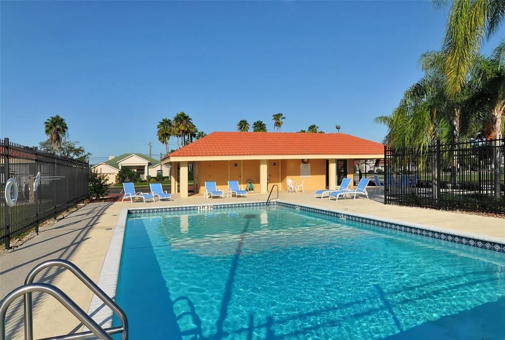 Active With Contract: $482,000 (3 beds, 2 baths, 2014 Square Feet)