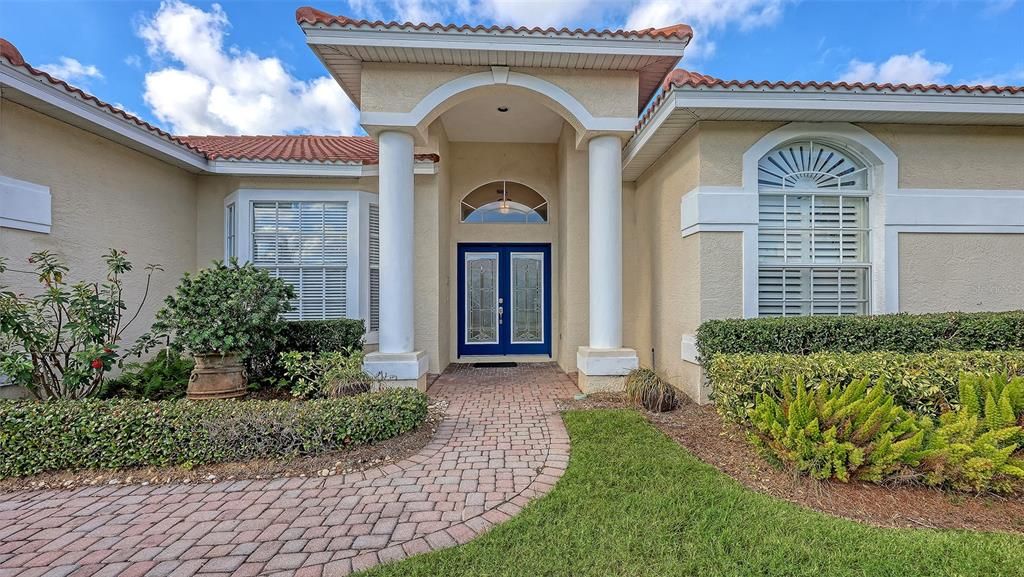 Active With Contract: $482,000 (3 beds, 2 baths, 2014 Square Feet)