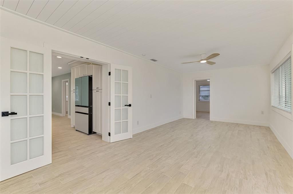 For Sale: $389,000 (3 beds, 2 baths, 1839 Square Feet)