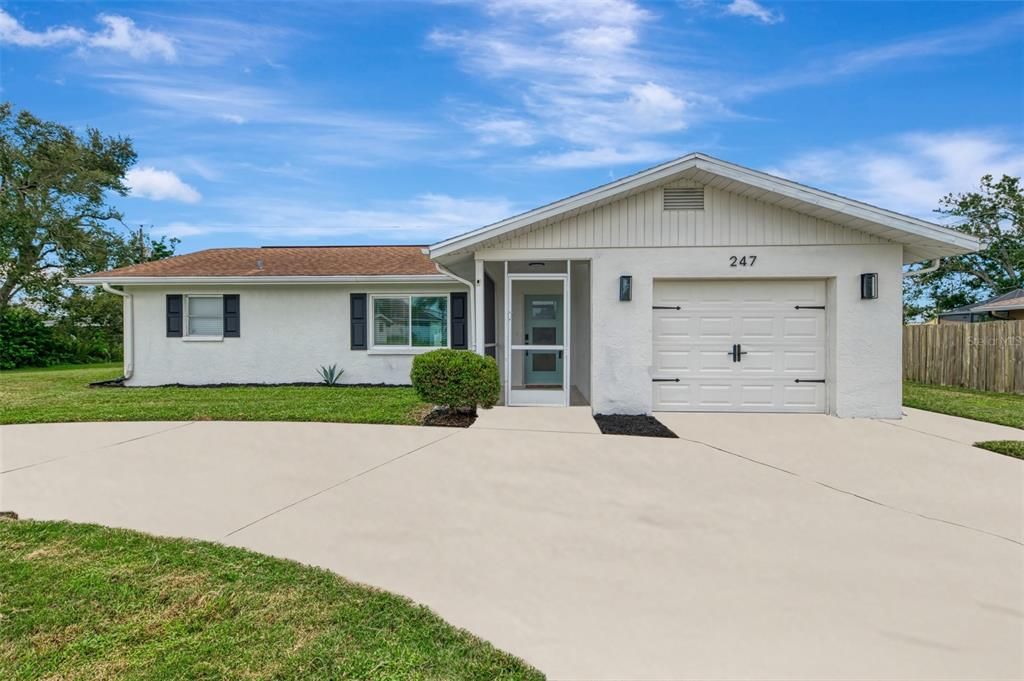 For Sale: $389,000 (3 beds, 2 baths, 1839 Square Feet)