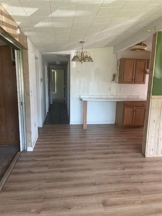 Active With Contract: $185,000 (3 beds, 1 baths, 1125 Square Feet)