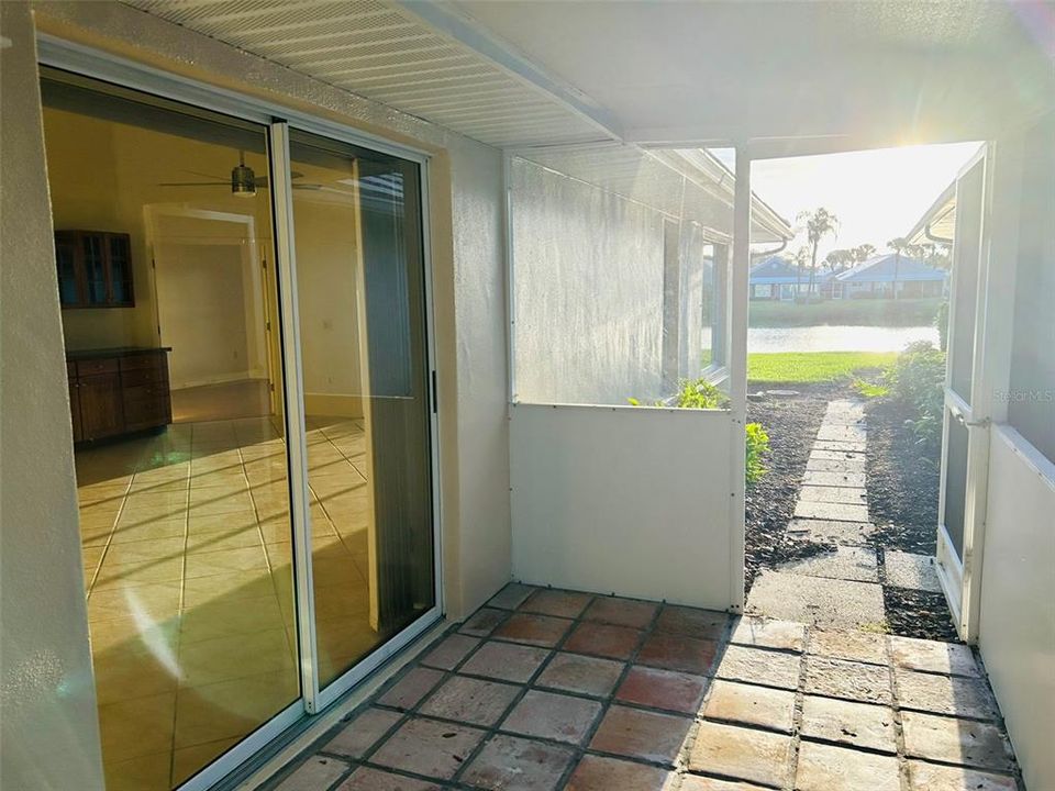 В аренду: $3,300 (2 спален, 2 ванн, 1327 Квадратных фут)