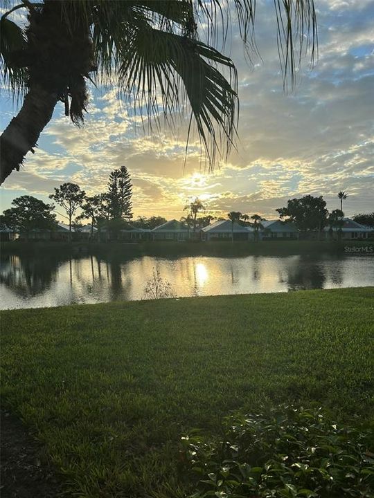 В аренду: $3,300 (2 спален, 2 ванн, 1327 Квадратных фут)