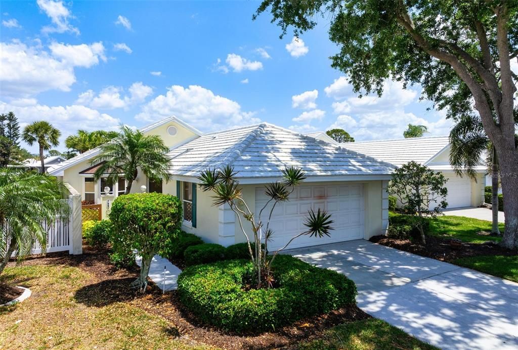 В аренду: $3,300 (2 спален, 2 ванн, 1327 Квадратных фут)