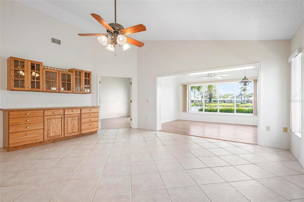 В аренду: $3,300 (2 спален, 2 ванн, 1327 Квадратных фут)