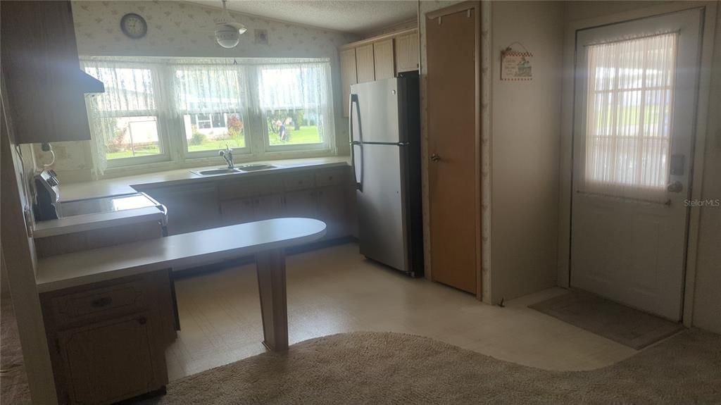 待售: $199,900 (2 贝兹, 2 浴室, 1248 平方英尺)