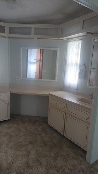 待售: $199,900 (2 贝兹, 2 浴室, 1248 平方英尺)