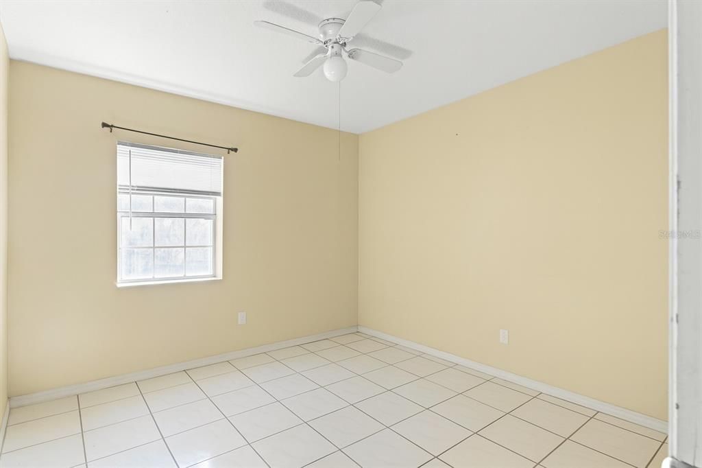 待售: $240,000 (3 贝兹, 2 浴室, 1280 平方英尺)