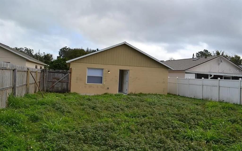 待售: $240,000 (3 贝兹, 2 浴室, 1280 平方英尺)