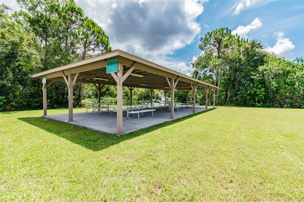 待售: $140,000 (2 贝兹, 2 浴室, 915 平方英尺)