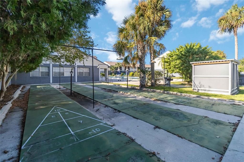 For Sale: $170,000 (2 beds, 2 baths, 967 Square Feet)