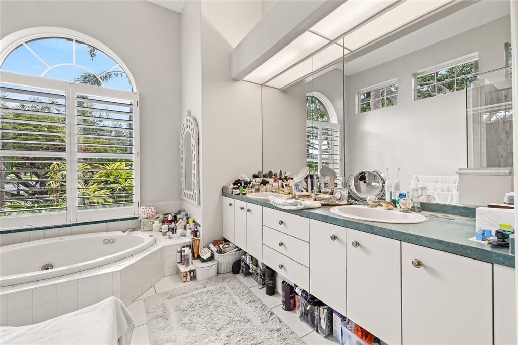 For Sale: $1,350,000 (4 beds, 3 baths, 3230 Square Feet)