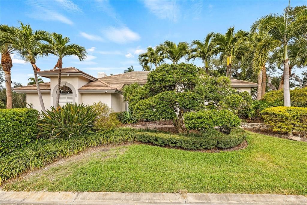 For Sale: $1,350,000 (4 beds, 3 baths, 3230 Square Feet)