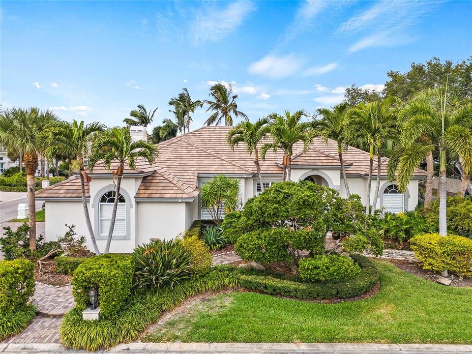 For Sale: $1,350,000 (4 beds, 3 baths, 3230 Square Feet)