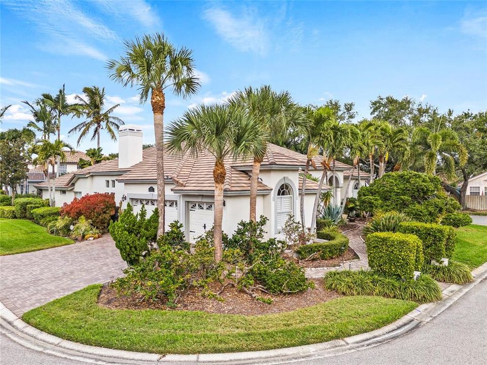 For Sale: $1,350,000 (4 beds, 3 baths, 3230 Square Feet)