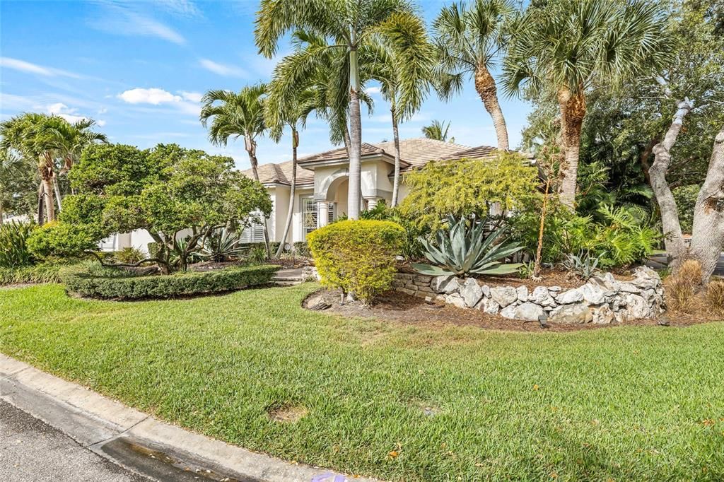 For Sale: $1,350,000 (4 beds, 3 baths, 3230 Square Feet)