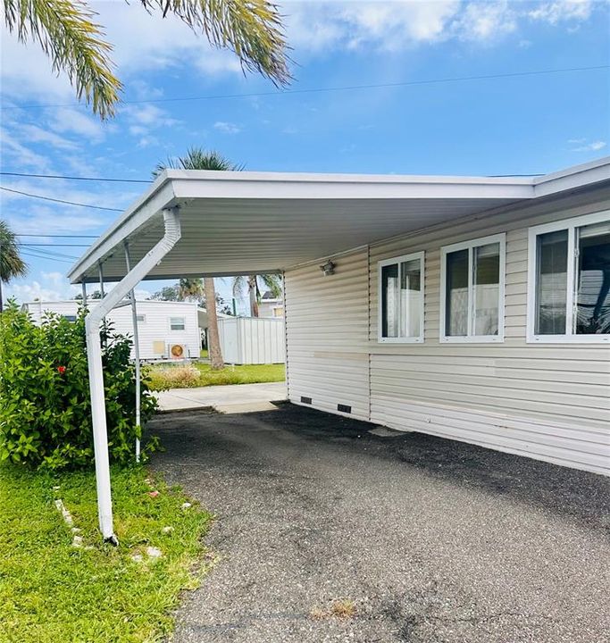 For Sale: $45,900 (1 beds, 1 baths, 700 Square Feet)