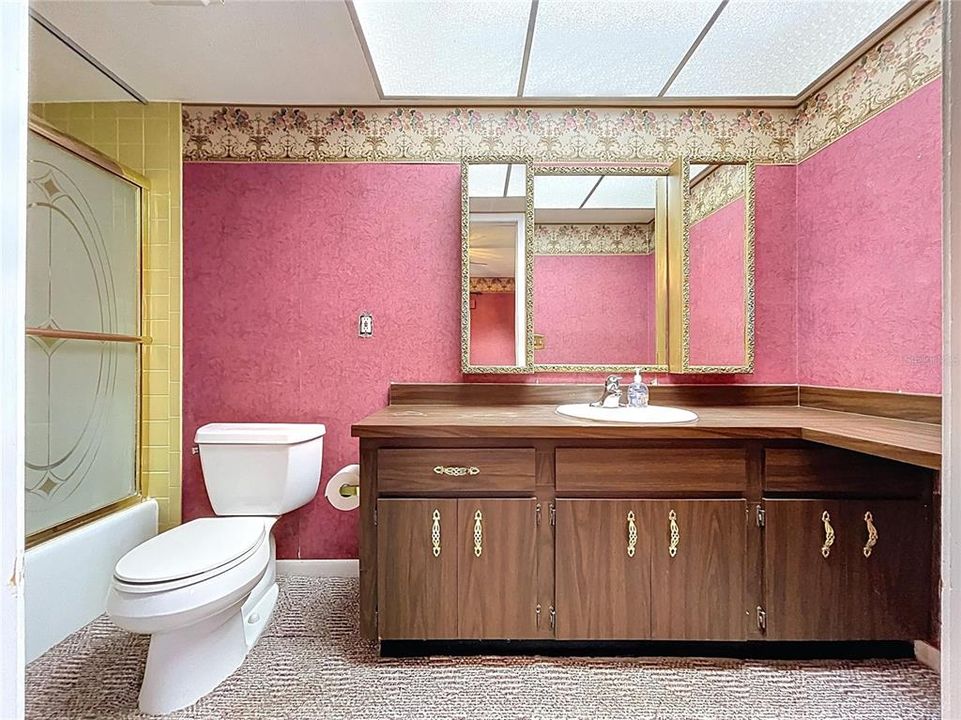 На продажу: $369,900 (3 спален, 2 ванн, 1579 Квадратных фут)