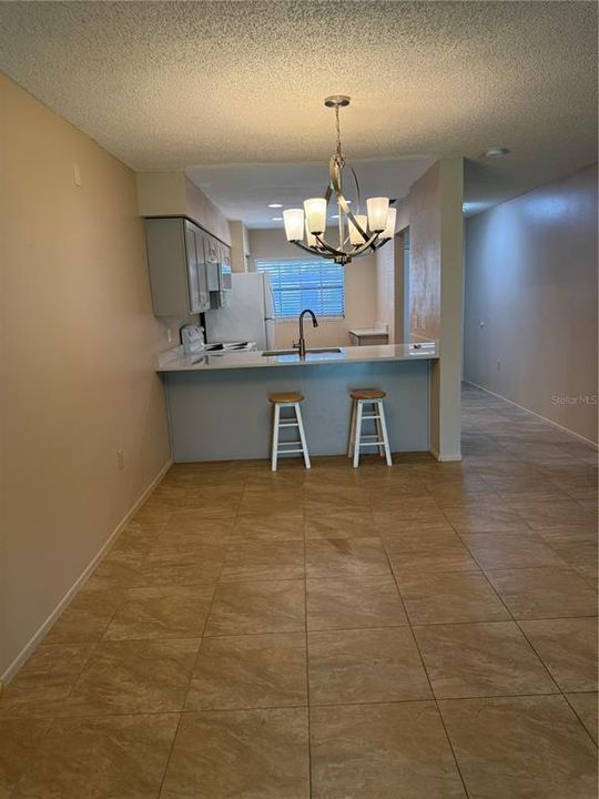 出租: $2,000 (2 贝兹, 2 浴室, 1110 平方英尺)