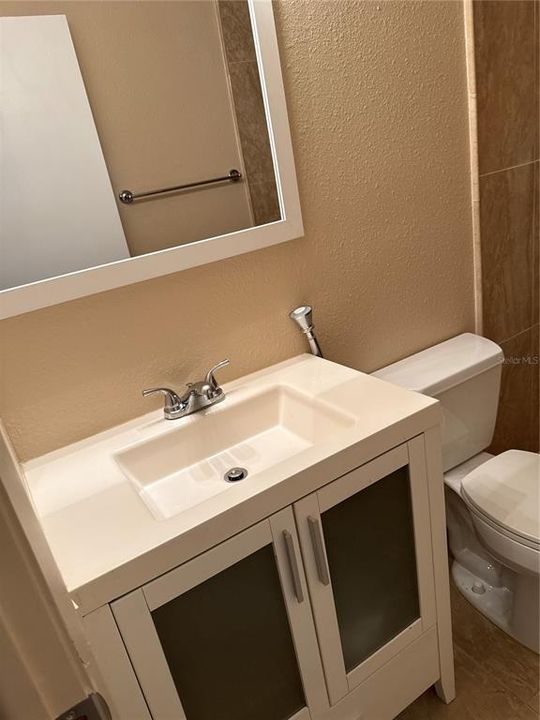 出租: $2,000 (2 贝兹, 2 浴室, 1110 平方英尺)