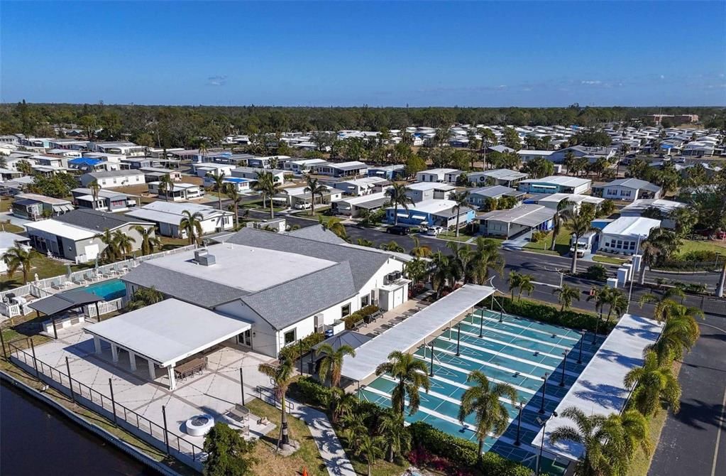 Activo con contrato: $1,495 (2 camas, 2 baños, 1000 Pies cuadrados)