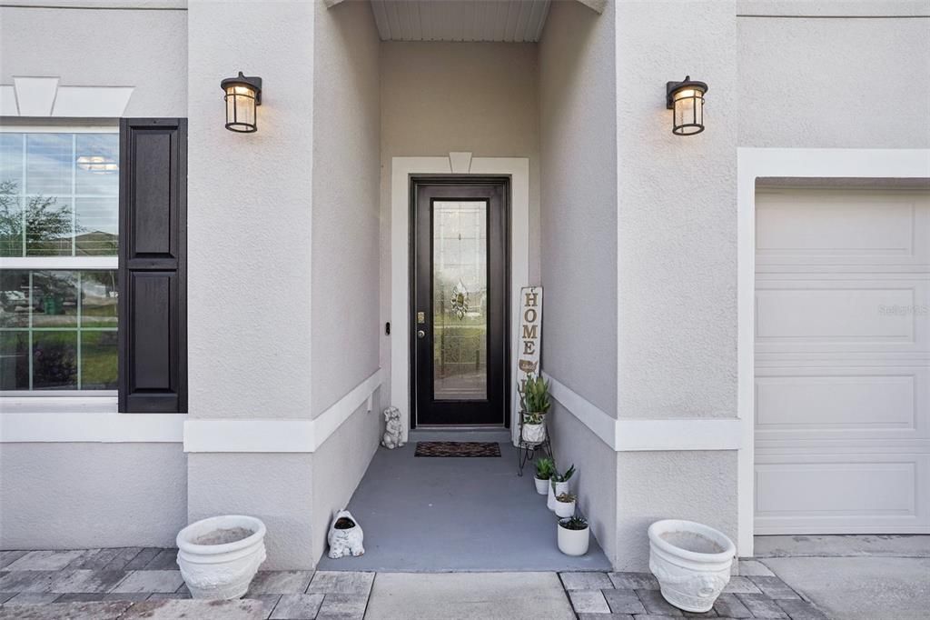 合同活跃: $448,333 (4 贝兹, 3 浴室, 2722 平方英尺)