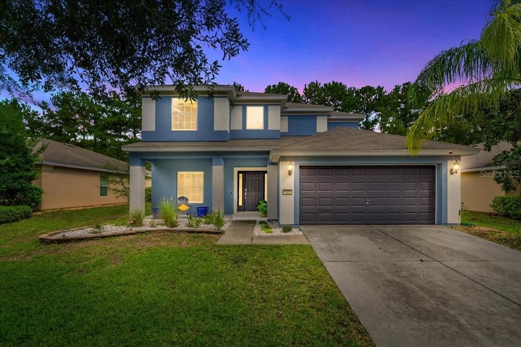 合同活跃: $375,000 (4 贝兹, 3 浴室, 2510 平方英尺)