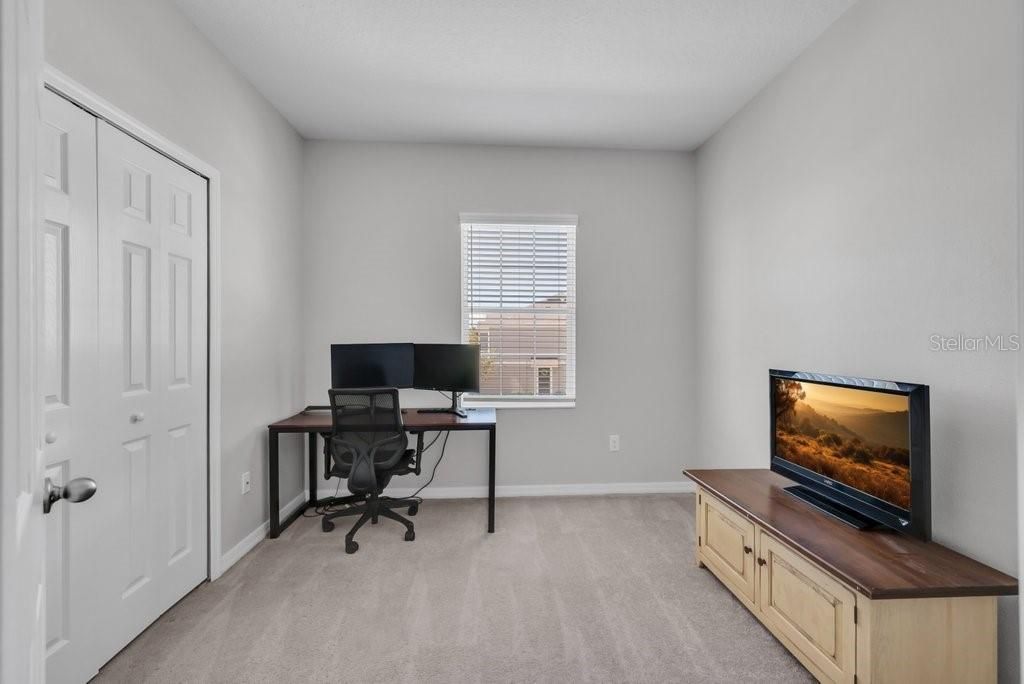 En Venta: $365,000 (4 camas, 2 baños, 1774 Pies cuadrados)