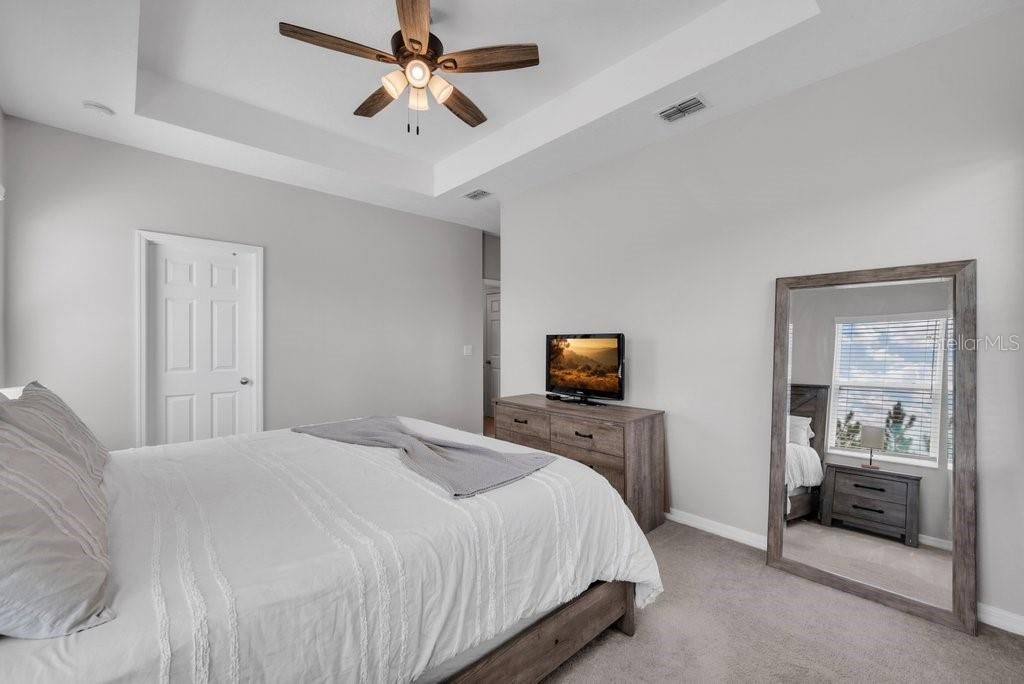 En Venta: $365,000 (4 camas, 2 baños, 1774 Pies cuadrados)