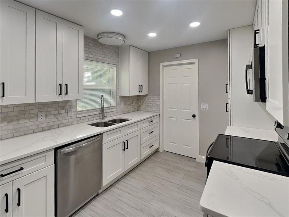 Active With Contract: $2,459 (4 beds, 2 baths, 2018 Square Feet)