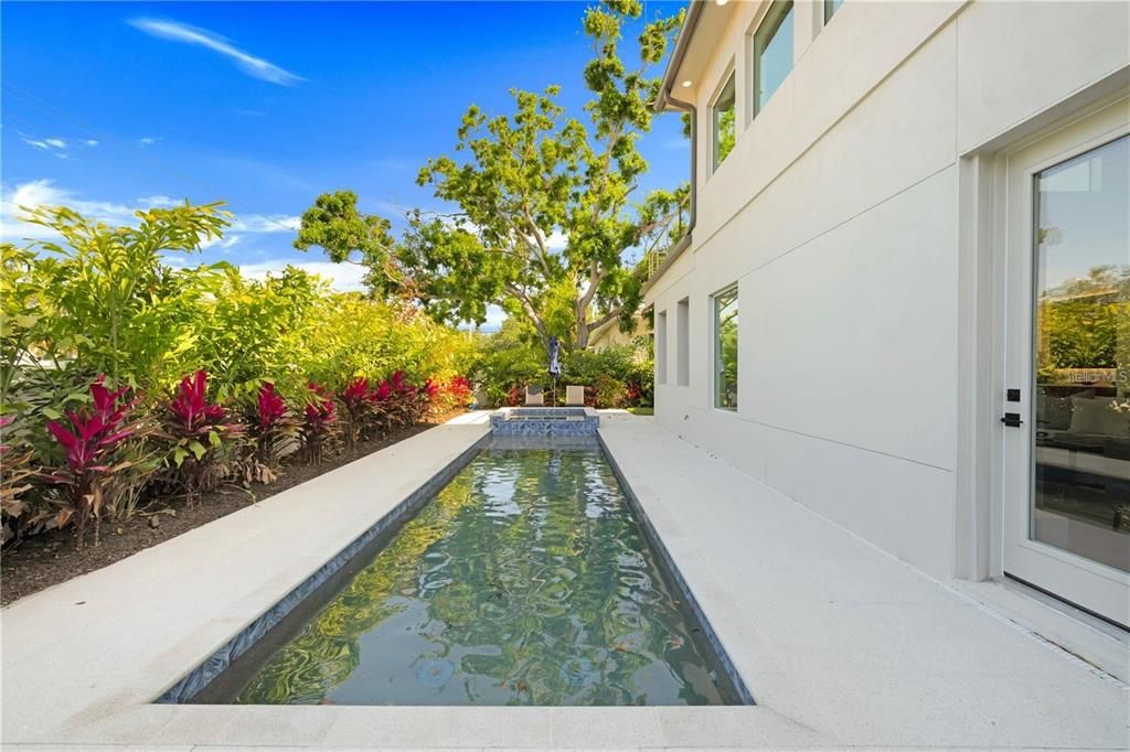 Activo con contrato: $2,950,000 (5 camas, 5 baños, 3595 Pies cuadrados)