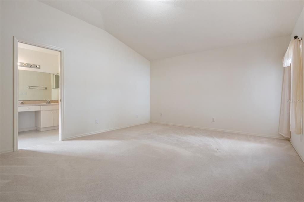 For Sale: $374,000 (3 beds, 2 baths, 1936 Square Feet)