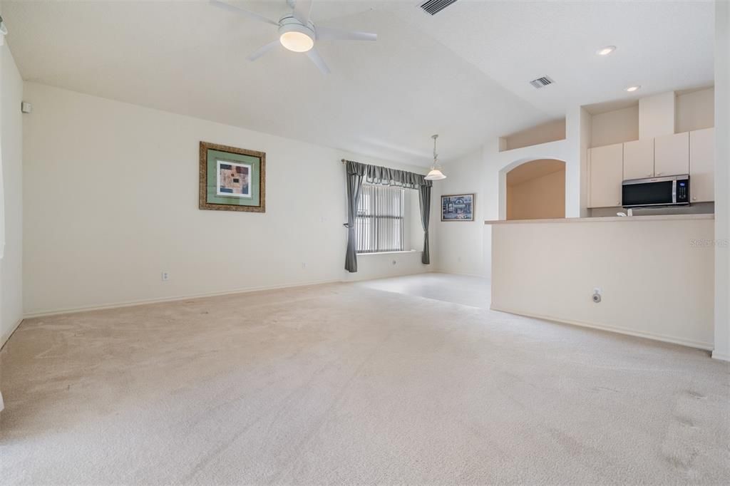 For Sale: $374,000 (3 beds, 2 baths, 1936 Square Feet)